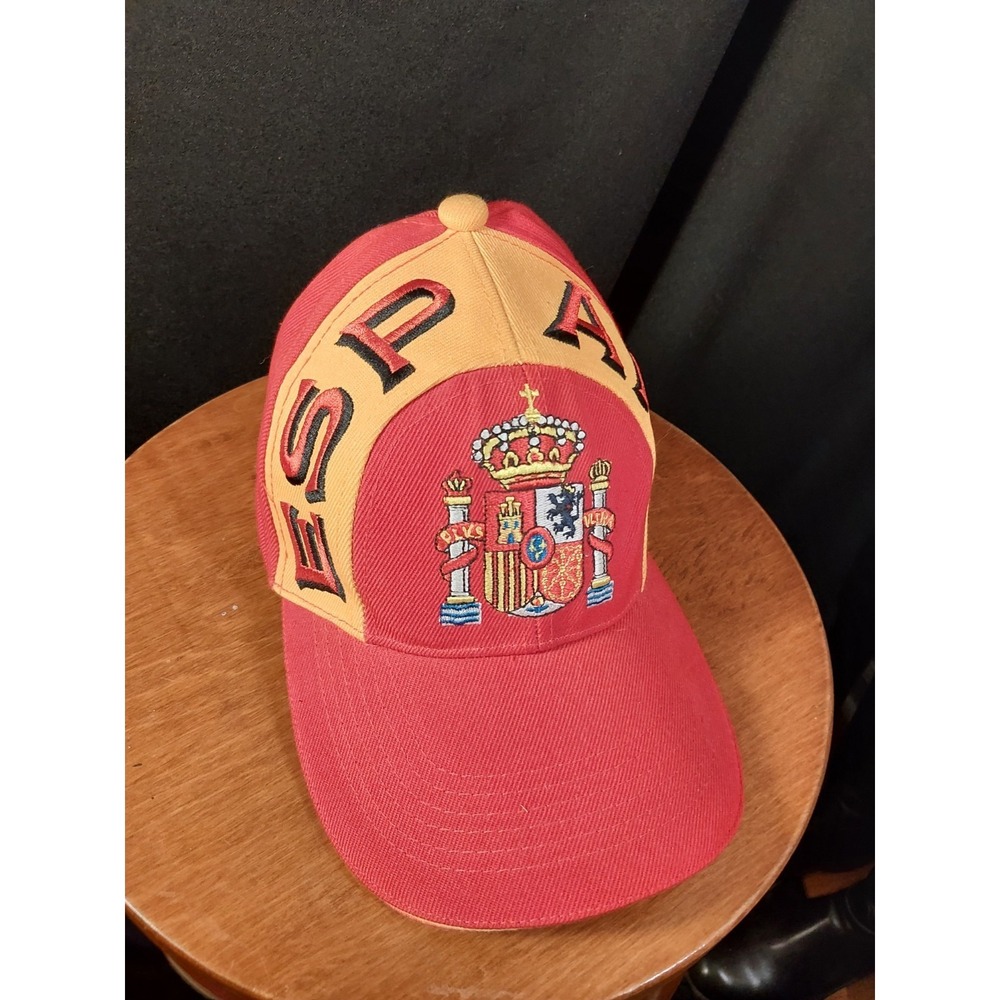 España Spain Coat of‎ Arms Embroidered Baseball Cap Red Gold Strapback OSFA